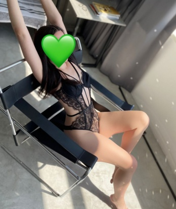 Привлекательная, сексуальная девушка приглашает к себе в гости галантного мужчину. Гарантирую незабываемое удовольствие и интимное времяпровождение. 5925, 20 лет